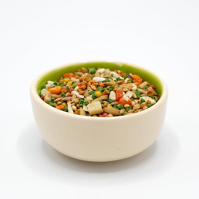 ZuPreem Smart Selects Pellets & Seed Blend, Daily Food for Cockatiel, Lovebird, Quaker, Conure, Lorikeet, Core Nutrition Food for Medium Birds, Essential Vitamins, Conure Feed (M, 2.5 lbs)